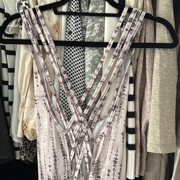 Elegant Tie-Dye Maxi Dress - Picture 9 of 9